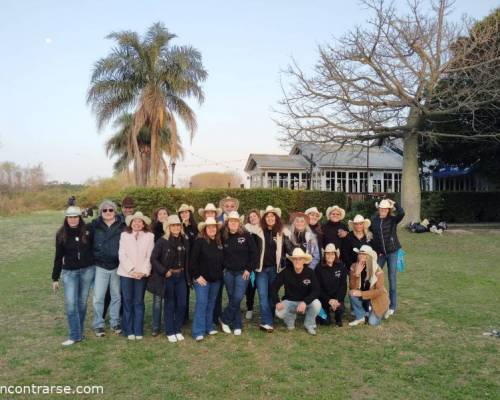 32095 1 EN CATALEJO SE BAILA COUNTRY