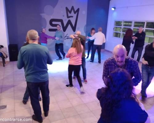 32107 2 A BAILAR AMERICANO Y ROCK EN CABALLITO ! ! !