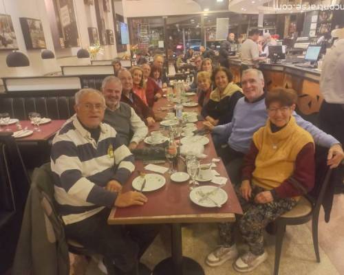 32131 13 SE ARMA LA CAMINATA Y DESPUES EL CAFE