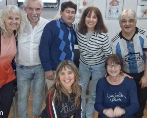 32203 1 LA  TEATRALIDAD APLICADA AL CANTANTE