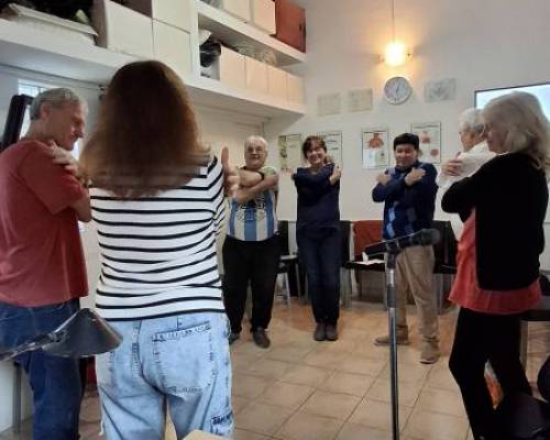 32203 3 LA  TEATRALIDAD APLICADA AL CANTANTE