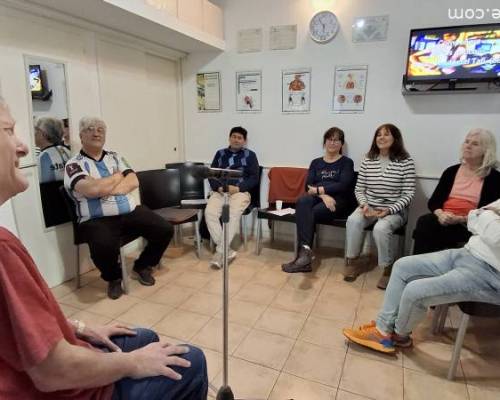 32203 4 LA  TEATRALIDAD APLICADA AL CANTANTE
