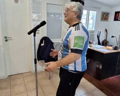 32203 7 LA  TEATRALIDAD APLICADA AL CANTANTE