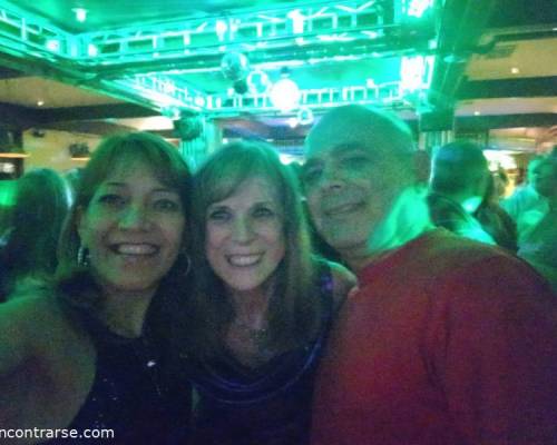 32217 21 A BAILAR EN JOE BAR , SE NOS VIENE LA PRIMAVERA   !  !  !
