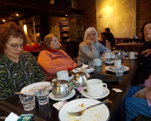 32243 6 Charlas y Cafe