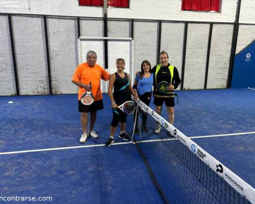 32324 9 ** JUGAMOS AL PADDLE **