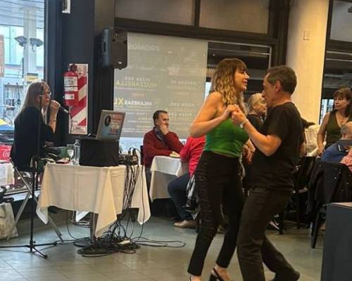 32326 38 TARDE de DOMINGO c/MUSICA en VIVO y Bailamos también !