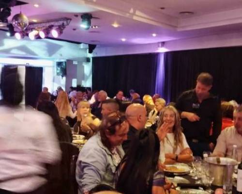 32342 4 BAILAR CON CENA SHOW 