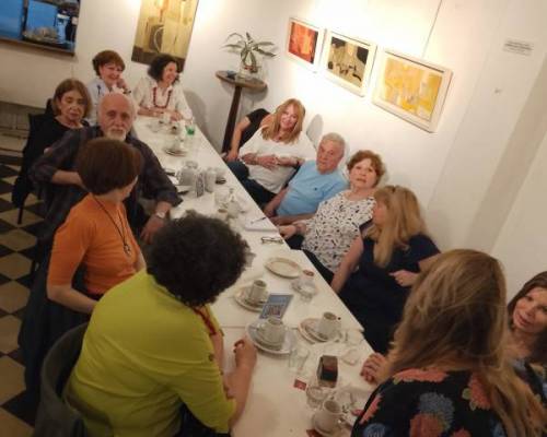 32403 4 Charlas y Cafe