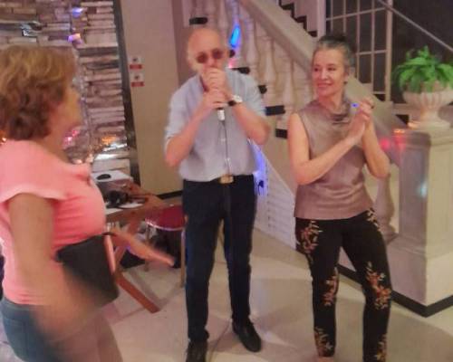 32486 19 FIESTA DE COLORES EN VILLA URQUIZA !