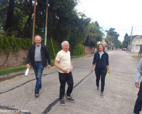 32558 2 VENITE A CAMINAR A  RAMOS... EJERCICIO, CHARLAS Y CAFÉ!