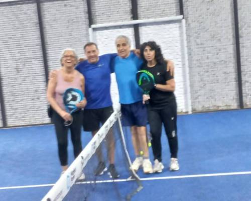 32561 15 ** JUGAMOS AL PADDLE **
