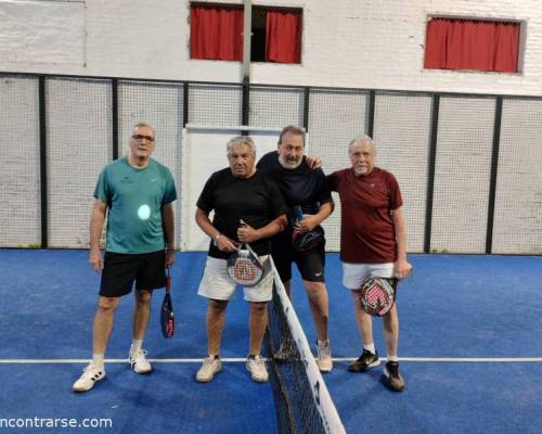 32561 28 ** JUGAMOS AL PADDLE **