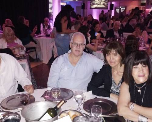 32570 12 BAILAR CON CENA SHOW 