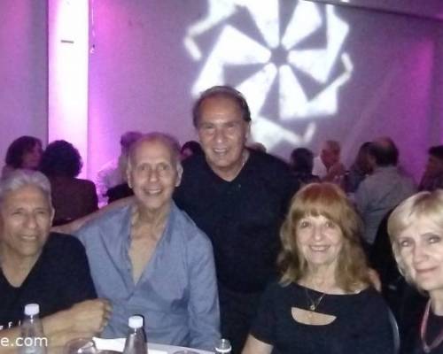 32570 3 BAILAR CON CENA SHOW 