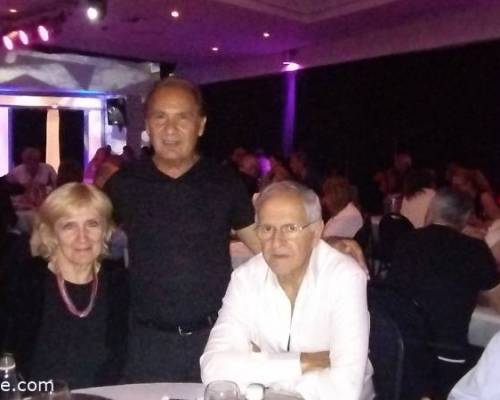 32570 4 BAILAR CON CENA SHOW 