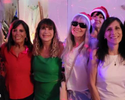 32592 20 CUMPLEAÑOS SAGITARIANOS Y DESPEDIMOS EL 2024 ! ! !
