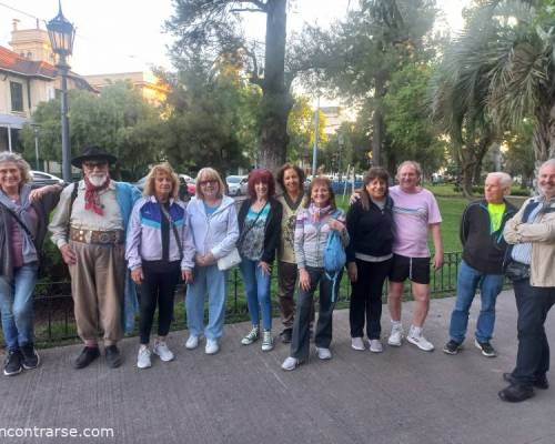 32594 7 FESTEJAMOS OTRO CUMPLEAÑOS Y SEGUIMOS CAMINANDO