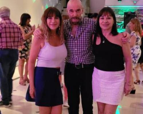 32645 9 MERIENDA Y BAILE FLORIDO EN VILLA URQUIZA !  BIENVENIDOS ESCORPIANOS !