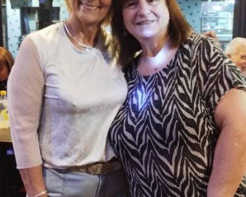 32658 42 FESTEJAMOS EL CUMPLE DE NUESTRA AMIGA CRISMAE