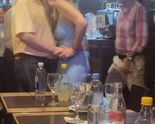 32658 54 FESTEJAMOS EL CUMPLE DE NUESTRA AMIGA CRISMAE