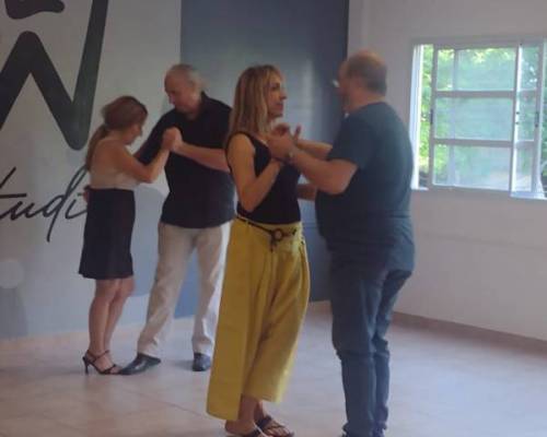 32710 10  CLASES DE TECNICA Y PRACTICAS DE TANGO