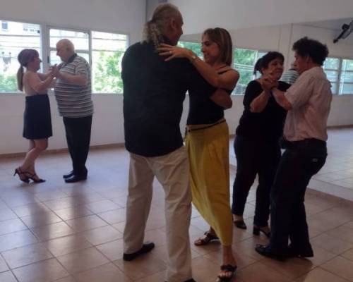 32710 14  CLASES DE TECNICA Y PRACTICAS DE TANGO