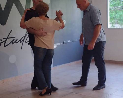 32710 17  CLASES DE TECNICA Y PRACTICAS DE TANGO