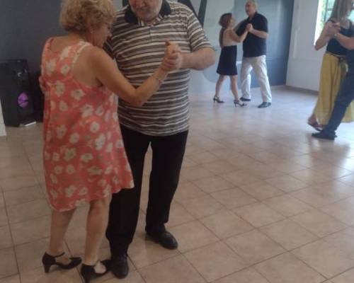 32710 8  CLASES DE TECNICA Y PRACTICAS DE TANGO