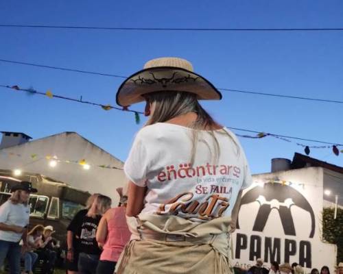 32735 1 SI TE GUSTAN LAS SORPRESAS... LA PLATA ES EL LUGAR