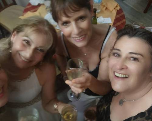 32821 37 DESPEDIDA DE AÑO EN COMPAÑIA