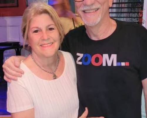 Hermosa pareja :Encuentro Grupal MOJITOS DE CUBA, ENCONTRARSE CON AMIGOS, EL MEJOR PLAN . DESPEDIMOS EL 2024, TODOS JUNTOS