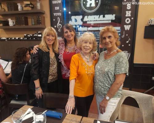 32849 3 EN DICIEMBRE FESTEJAMOS CUMPLES Y DESPEDIMOS EL AÑO!!!!