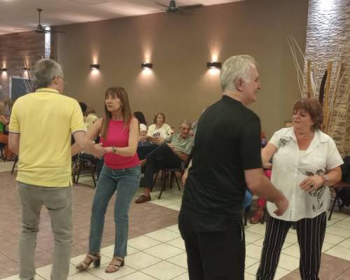 32878 19 DESPEDIMOS EL AÑO MERIENDA SHOW Y BAILE, NUEVO LUGAR !!! 