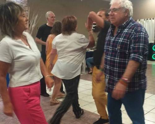 32878 3 DESPEDIMOS EL AÑO MERIENDA SHOW Y BAILE, NUEVO LUGAR !!! 