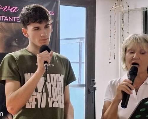 32896 5 AGREGAMOS UN NUEVO HORARIO!! EN EL TALLER DE CANTO  ,8 AÑO CONSECUTIVO!