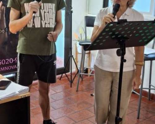 32896 6 AGREGAMOS UN NUEVO HORARIO!! EN EL TALLER DE CANTO  ,8 AÑO CONSECUTIVO!