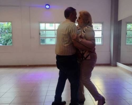 32916 10  CLASES DE TECNICA Y PRACTICAS DE TANGO