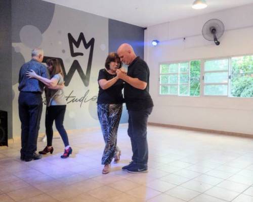 32916 6  CLASES DE TECNICA Y PRACTICAS DE TANGO
