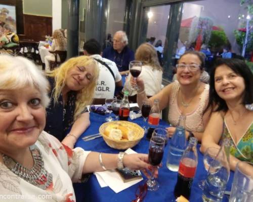 32956 11 Cena- show para recibir juntos el 2025!