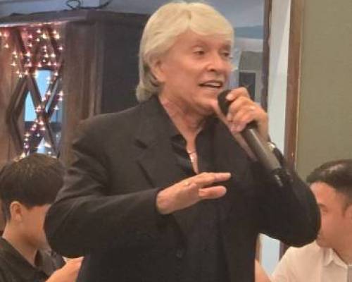 32956 7 Cena- show para recibir juntos el 2025!