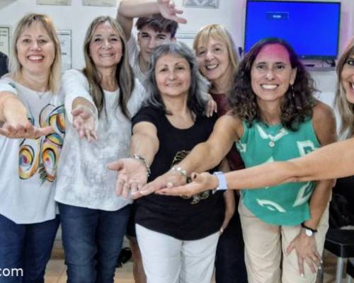 33008 2 ULTIMA CLASE DEL AÑO!! NOS VEMOS EN LA MUESTRA!