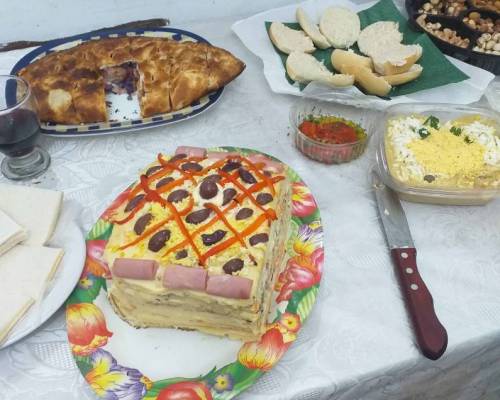 33045 21 Pasar la Nochebuena cenando juntos. En mi casa, recibirlos con alma de fiesta. Sea cual sea tu credo. Nos integramos, como lo hice ni bien ingresé