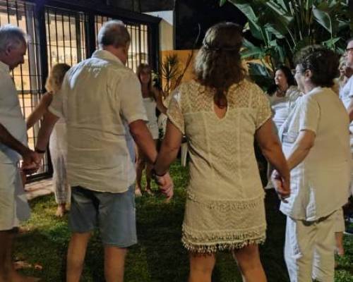 33087 10 Nos juntamos para recibir el año nuevo juntos