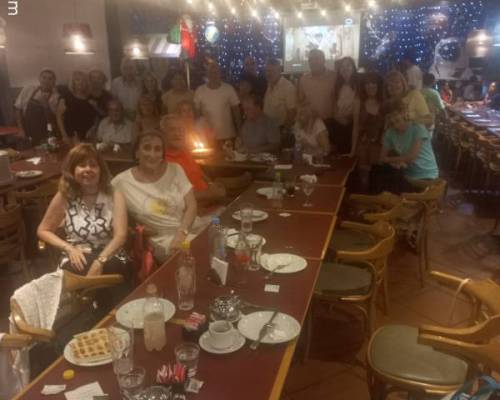33071 12 CELEBRAMOS 3 AÑOS DEL GRUPO MAS DOS CUMPLEAÑOS