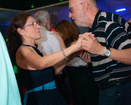 33083 20 EL DÍA DE LA MUJER LO CELEBRAMOS BAILANDO EN VILLA DEL PARQUE ! 
