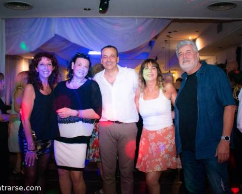33083 59 EL DÍA DE LA MUJER LO CELEBRAMOS BAILANDO EN VILLA DEL PARQUE ! 