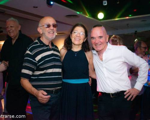 33083 71 EL DÍA DE LA MUJER LO CELEBRAMOS BAILANDO EN VILLA DEL PARQUE ! 