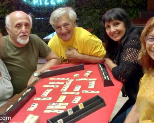 Muchas gracias @RICARDO1012 Por ayudarme y enseñar a jugar!! Graciass  :Encuentro Grupal Jugamos Rummy en Caballito !!! Nuevo horario 