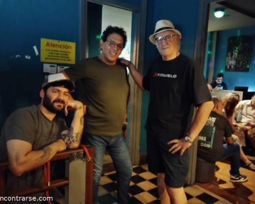 33161 9 Música con La Rebe Rock !!